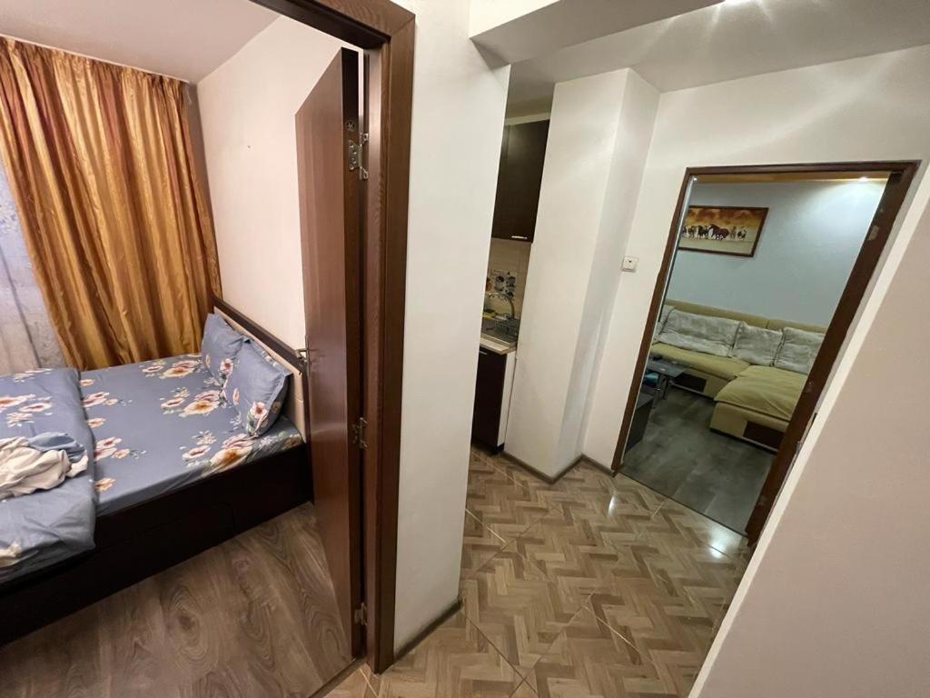 Bucuresti Comfort Apartment Bagian luar foto